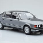BMW 7-Serie E32 740i Zilver MCG 1:18