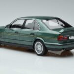 BMW Alpina B10 4.6 E34 Groen MCG 1:18