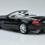 Mercedes SL500 R230 Zwart Norev 1:18