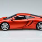 McLaren McLaren MP4-12C Coupé Met Stig Top Gear Figuur Minichamps 1:18 1:18 Metaal