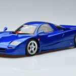 Nissan Nissan R390 GT1 Wegversie Coupé GT Spirit 1:18 1:18 Hars