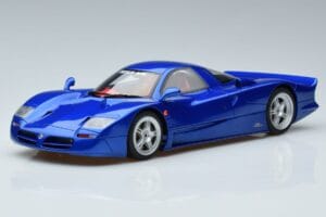 Nissan R390 GT1 Wegversie Coupé GT Spirit 1:18