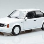 Opel Opel Kadett D GTE Hatchback Wit MCG 1:18 1:18 Metaal