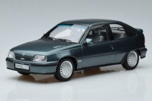 Opel Kadett E GSi Blauw Metallic Norev 1:18