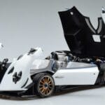 Pagani Pagani Zonda HP Barchetta Carbon Wit LCD 1:18 1:18 Metaal