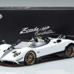 Pagani Pagani Zonda HP Barchetta Carbon Wit LCD 1:18 1:18 Metaal