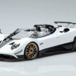 Pagani Pagani Zonda HP Barchetta Carbon Wit LCD 1:18 1:18 Metaal