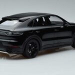 Porsche Porsche Cayenne S Coupe Minichamps 1:18 1:18 Metaal
