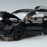 Volkswagen Volkswagen Touareg CR Zwart FAW 1:18 1:18 Metaal