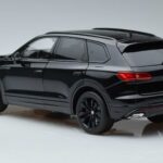 Volkswagen Volkswagen Touareg CR Zwart FAW 1:18 1:18 Metaal