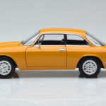Alfa Romeo 1750 GTV Geel Norev 1:18 - image 4 of 7