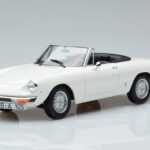 Alfa Romeo 2000 Spider Wit Norev 1:18