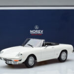 Alfa Romeo 2000 Spider Wit Norev 1:18 - image 7 of 7