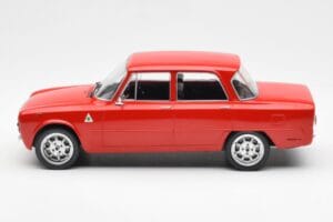 Alfa Romeo Giulia Nuova Super Rood Custom Wheels MCG 1:18 MCG18333 Metaal — afbeelding 3 van 6