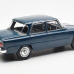 Alfa Romeo Giulia TI Petrol Blauw Norev 1:18 - image 2 of 6