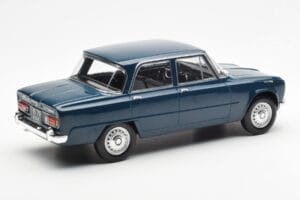 Alfa Romeo Giulia TI Petrol Blauw Norev 1:18 187971 Metaal — afbeelding 2 van 6