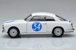Alfa Romeo Giulietta SV #34 Targa Florio 1960 Kyosho 1:18 08957C Metaal — afbeelding 4 van 9