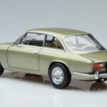 Alfa Romeo GTV 2000 Groen Gelimiteerde Editie Norev 1:18 187913 Metaal - image 6 of 7