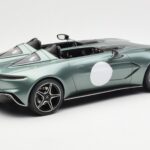 Aston Martin V12 Speedster Groen Metallic GT Spirit 1:18 GT906 - image 2 of 6