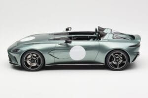 Aston Martin V12 Speedster Groen Metallic GT Spirit 1:18 GT906 Hars — afbeelding 3 van 6