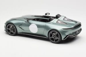 Aston Martin V12 Speedster Groen Metallic GT Spirit 1:18 GT906 Hars — afbeelding 5 van 6