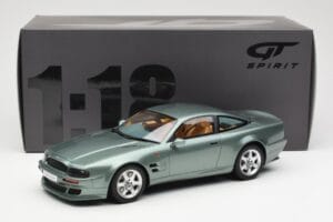 Aston Martin V8 Vantage Groen GT Spirit 1:18 GT345 Hars — afbeelding 6 van 6