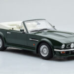 Aston Martin V8 Vantage Volante Groen GT Spirit 1:18 - image 4 of 6
