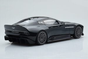 Aston Martin Victor Zwart GT Spirit 1:18 GT428 Hars — afbeelding 2 van 6