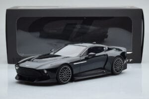 Aston Martin Victor Zwart GT Spirit 1:18 GT428 Hars — afbeelding 6 van 6