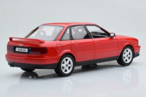 Audi 80 B4 Quattro Competition Laser Rood Otto 1:18 OT355 Hars — afbeelding 2 van 6