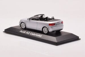 Audi A3 8P Cabriolet Zilver Minichamps 1:43 5010803323 Metaal — afbeelding 3 van 4