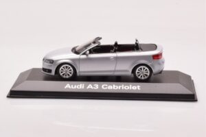 Audi A3 8P Cabriolet Zilver Minichamps 1:43 5010803323