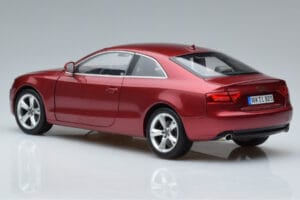 Audi A5 B8 Granaatappelrood Norev 1:18 188352 Metaal — afbeelding 6 van 7