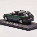 Audi A6 C5 Avant Groen Minichamps 1:43 - image 3 of 4