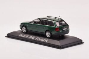 Audi A6 C5 Avant Groen Minichamps 1:43 5010106213 Metaal — afbeelding 3 van 4