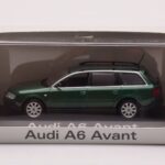 Audi A6 C5 Avant Groen Minichamps 1:43 - image 4 of 4
