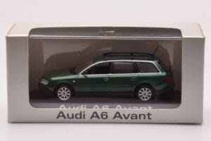 Audi A6 C5 Avant Groen Minichamps 1:43 5010106213 Metaal — afbeelding 4 van 4