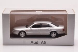 Audi A8 D2 Zilver Minichamps 1:43 433013006 Metaal — afbeelding 4 van 4