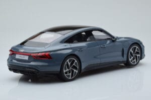 Audi E-Tron GT Grijs GT Spirit 1:18 GT393 Hars — afbeelding 2 van 6