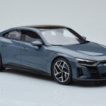 Audi E-Tron GT Grijs GT Spirit 1:18 - image 4 of 6