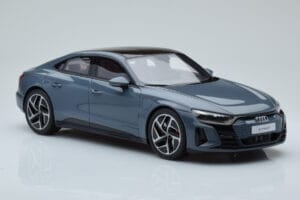 Audi E-Tron GT Grijs GT Spirit 1:18 GT393 Hars — afbeelding 4 van 6