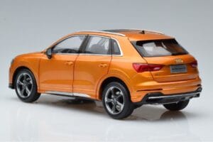 Audi Q3 F3 Oranje FAW 1:18 05730Q32019 Metaal — afbeelding 6 van 7
