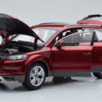 Audi Q7 4L Granaatrood Kyosho 1:18 - image 2 of 8