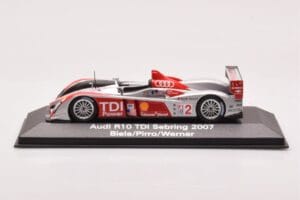 Audi R10 TDI LMP1 #2 F. Biela / E. Pirro / M. Werner 12 Hours of Sebring 2007 Minichamps 1:43 5020700233