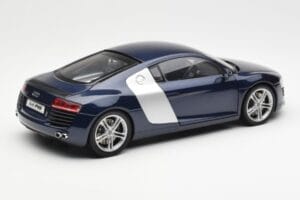 Audi R8 4.2 FSI V8 Blauw Kyosho 1:18 09213BL Metaal — afbeelding 3 van 8