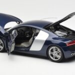 Audi R8 4.2 FSI V8 Blauw Kyosho 1:18 09213BL - image 5 of 8