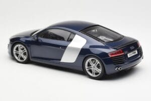Audi R8 4.2 FSI V8 Blauw Kyosho 1:18 09213BL Metaal — afbeelding 7 van 8