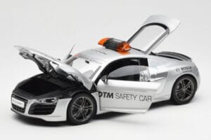 Audi R8 5.2 DTM Safety Car 2010 Kyosho 1:18 09216DTM Metaal — afbeelding 2 van 8