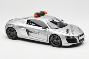 Audi R8 5.2 DTM Safety Car 2010 Kyosho 1:18 09216DTM Metaal — afbeelding 6 van 8