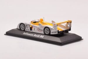 Audi R8 Infineon #2 Winner ALMS Petit Le Mans 2002 Minichamps 1:43 400021382 Metaal — afbeelding 3 van 4